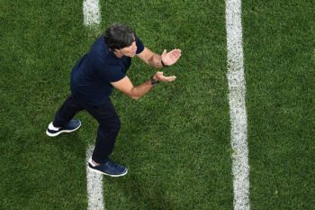Bintang Jerman dan fans kompak ingin Loew bertahan