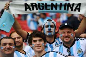 Meski kecewa pendukung Argentina memaklumi beban Messi