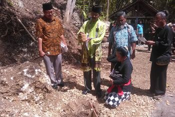 Raja-raja Nusantara tanam pohon gaharu peringati Hari Pancasila
