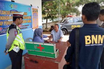 Polres Karimun tes urine sopir angkutan umum