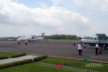 Penerbangan perdana Trans Nuca Cilacap-Semarang ditunda