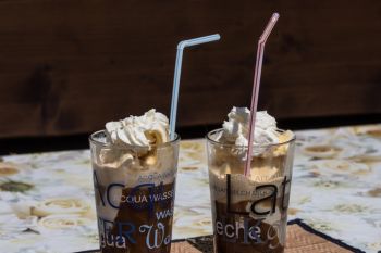 Anda pecinta kopi? Yuk coba bikin es kopi kekinian