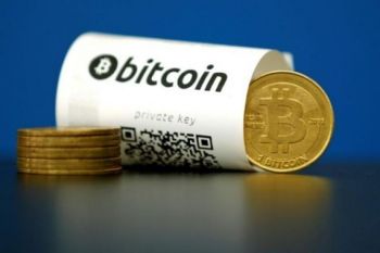 Bitcoin anjlok