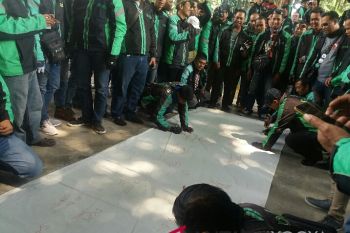 Driver Grab DIY mogok tuntut perubahan sistem