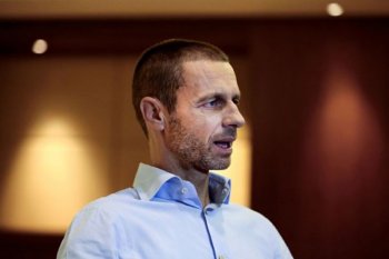 Presiden UEFA:  Wasit hentikan pertandingan bila ada rasisme