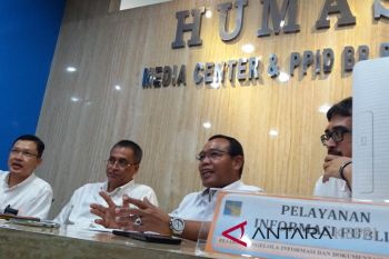 200-an baliho di Batam tidak berizin