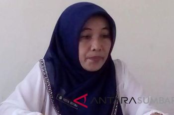 14 tim medis dampingi calon haji Dharmasraya ke asrama