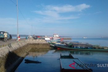 Penumpang minta ketersediaan air bersih Dermaga Topa
