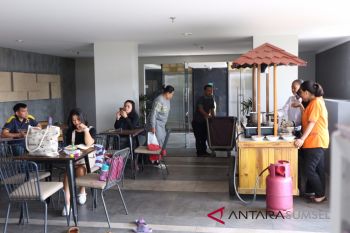 Berenang dan Live Cooking di The 1O1 Palembang