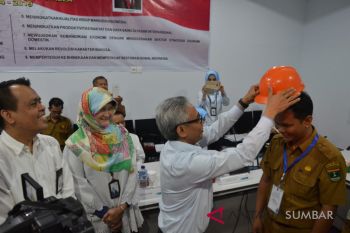 Peningkatan kompetensi ketenagalistrikan goes to Padang, MoU diteken