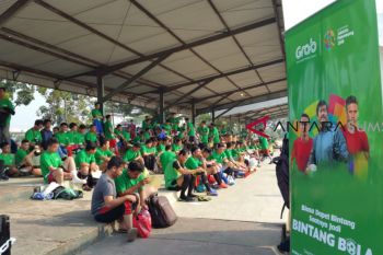 300 mitra bersaing dalam 'Grab Bintang Bola'.