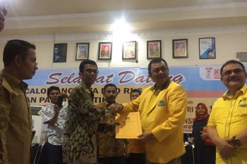 Capai target kursi DPRD Sumbar, Golkar rangkul mantan kepala daerah maju Pileg