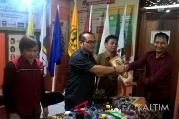 KPU Mahakam Ulu serahkan berkas bacaleg ke parpol