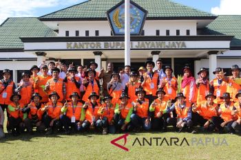 Tim Ekspedisi Papua Terang beraksi di lima kabupaten pegunungan