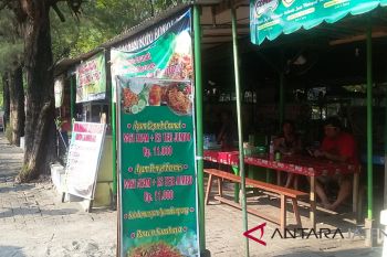 Pedagang makanan di Solo keluhkan kelangkaan daging ayam