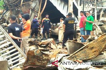 Puslabfor Mabes Polri selidiki kebakaran Pasar Pendopo