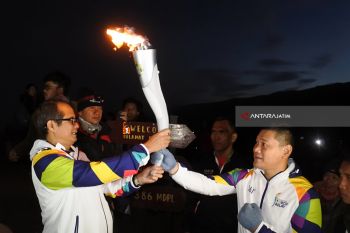 Hujan Deras Sambut Kirab Obor di Banyuwangi