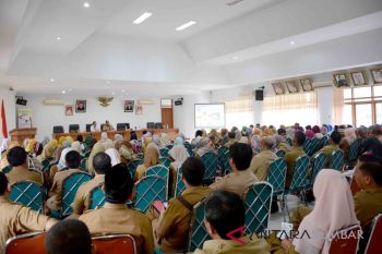 Tanah Datar gelar sosialisasi transaksi non tunai
