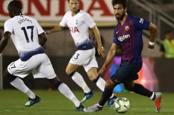 Barcelona tundukkan Villareal 2-0