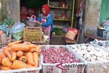 Kekeringan, harga komoditas sayuran di Solo bergerak naik