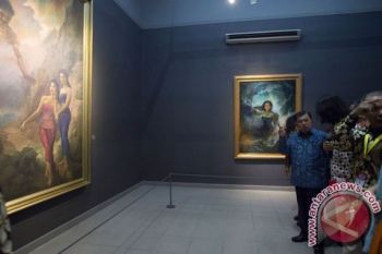 Koleksi seni dari lima Istana Kepresidenan dipamerkan