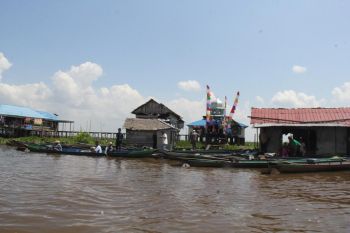 Kampung di atas air