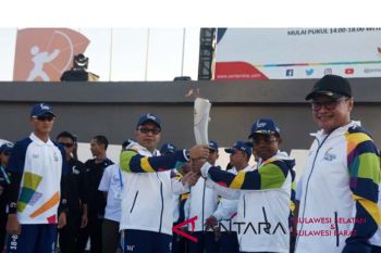 Obor AG Diarak keliling Kota Makassar