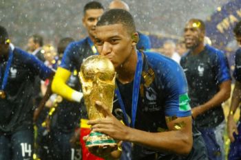 Ronaldo, Messi dan Mbappe kandidat pemain terbaik dunia