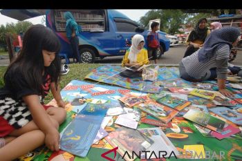 Masyarakat Tanah Datar diimbau manfaatkan perpustakaan nagari
