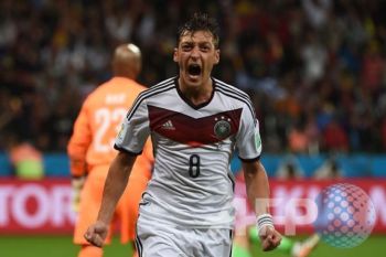 Ozil nyatakan tak akan bermain lagi di timnas Jerman