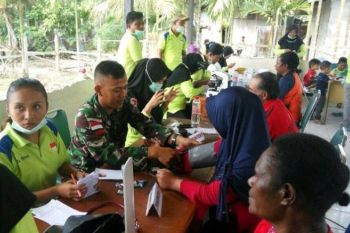 TNI gelar pengobatan gratis di perbatasan RI-PNG
