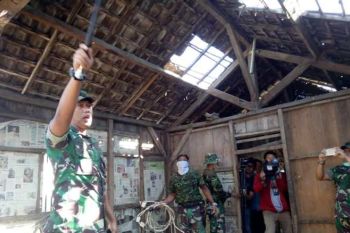 TNI mulai memperbaiki rumah Zohri