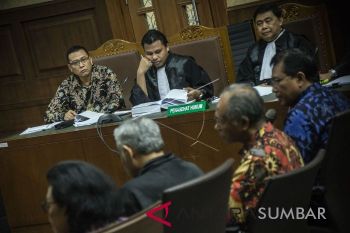 Sidang kasus politik uang hadirkan lima saksi