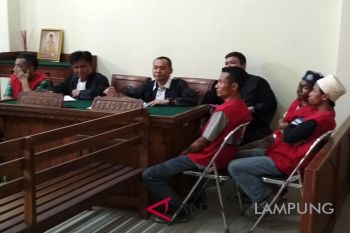 Empat terpidana lapas jalani sidang politik uang