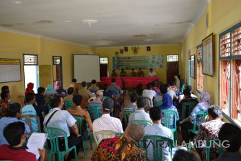 Warga penyangga TNWK dilatih tangani konflik gajah