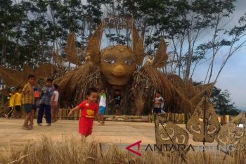 Pemilik prerogatif Festival Lima Gunung itu "Penthul"