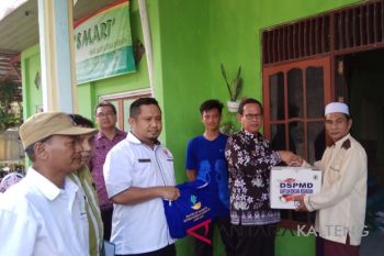 Pemkab Koni dan PWI bantu korban kebakaran