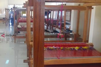 Tanah Datar siapkan UPT kelola rumah tenun