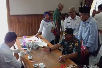 Bhakti sosial TNI-KB Tanah Datar wujudkan masyarakat peduli kesehatan