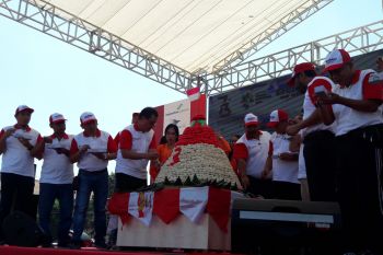BUMN HADIR- MURI catat rekor makan geblek terbanyak