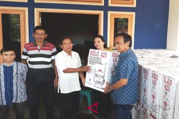Legislator Gumas bagikan 100 unit alsintan untuk petani