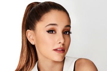 Ariana Grande dikabarkan akan konser di lokasi bom Manchester