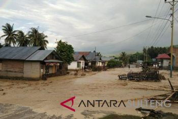 Pemkab Parimo imbau warga waspada cuaca buruk