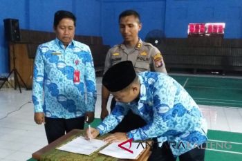 Bupati Barsel ajak guru kreatif dan inovatif