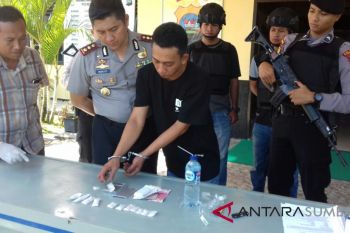Polisi Pasaman Barat tangkap bandar sabu-sabu, barang dipesan dari Medan