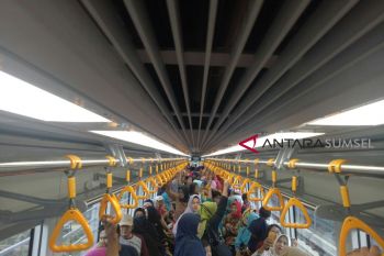 LRT jadi objek wisata baru