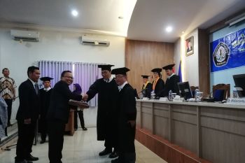 Ketua IJTI raih doktor dari penelitian UMKM batik