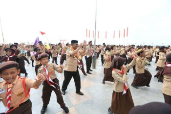 Bupati Karimun lepas kontingen Pelayaran Lingkar Nusantara