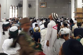 Gerimis warnai persiapan sholat Idul Adha di Nunukan