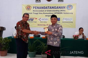 Stikom Semarang kerja sama dengan Antara, TVRI, RRI